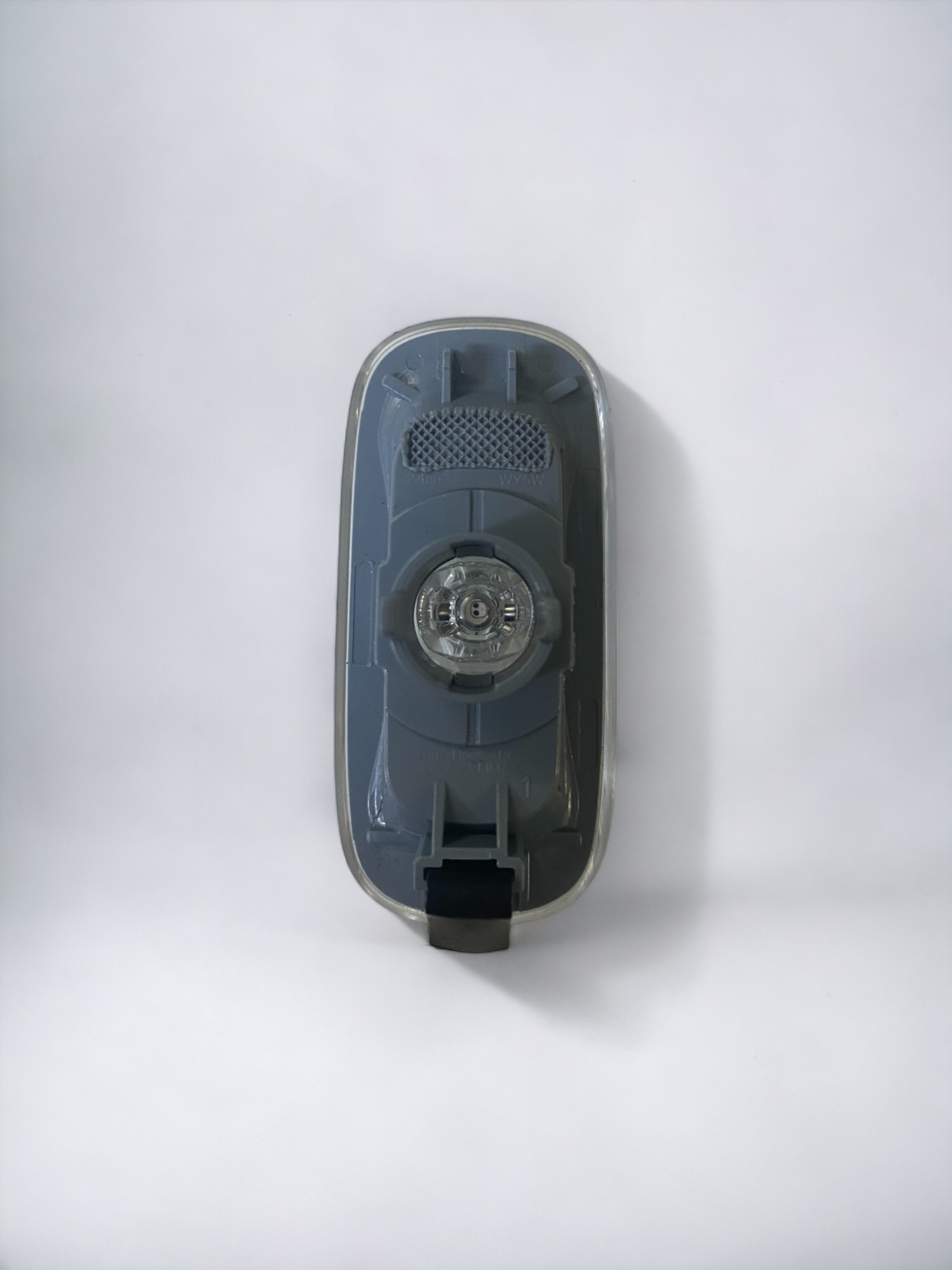 /assets/uploads/audi-a6-2008---2011-camurluk-sinyali-lambasi-seffaf-665ec4159d0b6.jpg