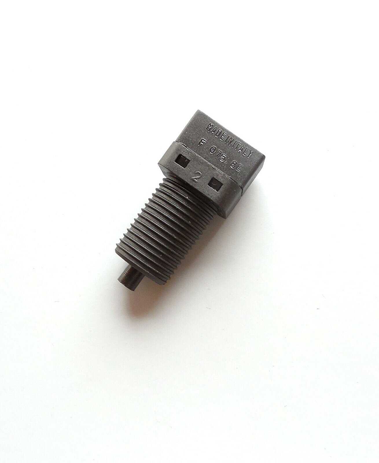 renault-laguna-1989---1995-fren-musuru-1.jpg