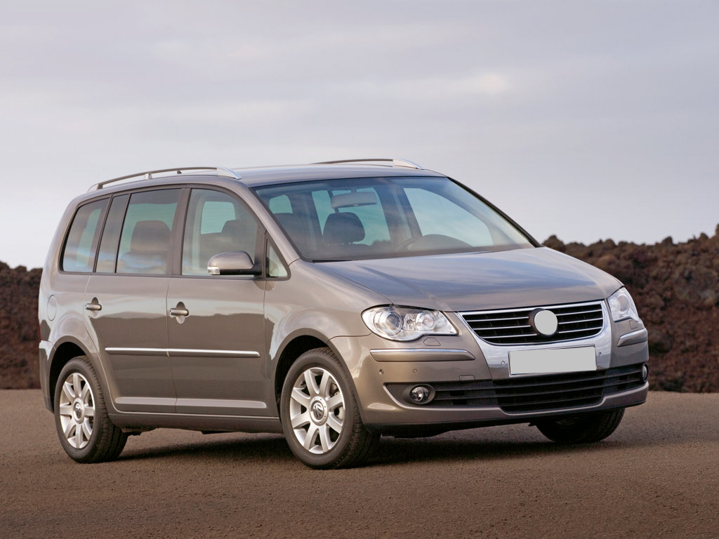 /assets/uploads/volkswagen-touran-2003---2013-torpido-lambasi-aydinlatmasi-665ec419b555e.jpg